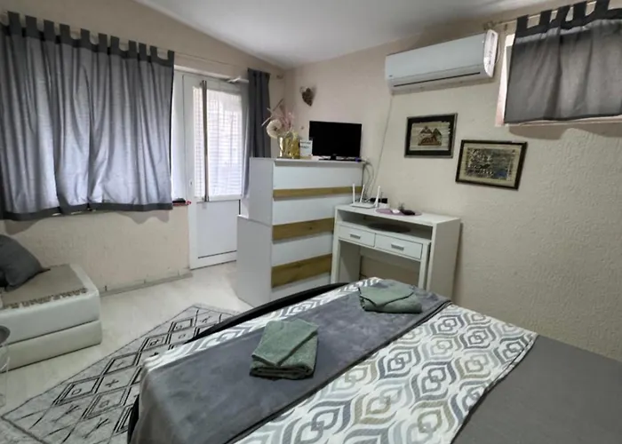 Stan Na Dan Break Apartament Bačka Palanka